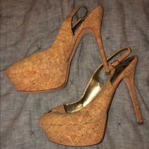 Sam Edelman cork platform pumps! Size 8